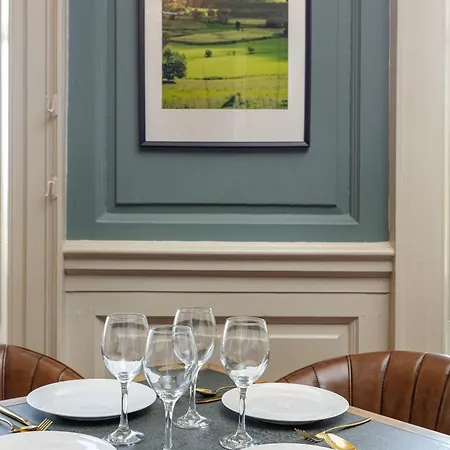 Hall, Yorkshire Dales Holiday home *