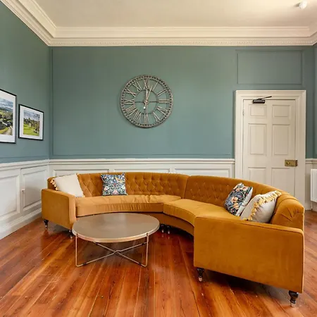 Дом отдыха The Hutton